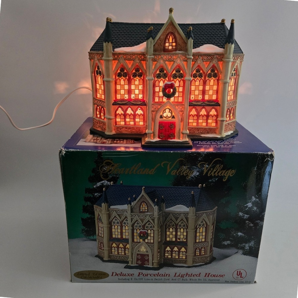 Heartland Valley Christmas Village Cathedral Church 2001 O'Well Limited Edition
